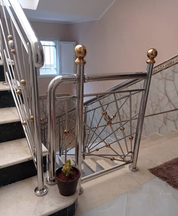 Glass Suite, Algiers